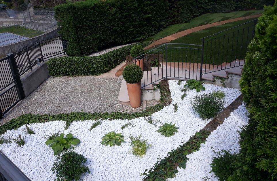 realizzazione e cura dei giardini trento e rovereto (10).jpg