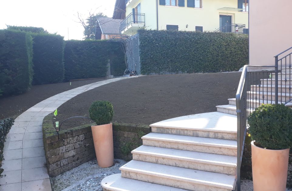 realizzazione e cura dei giardini trento e rovereto (13).jpg