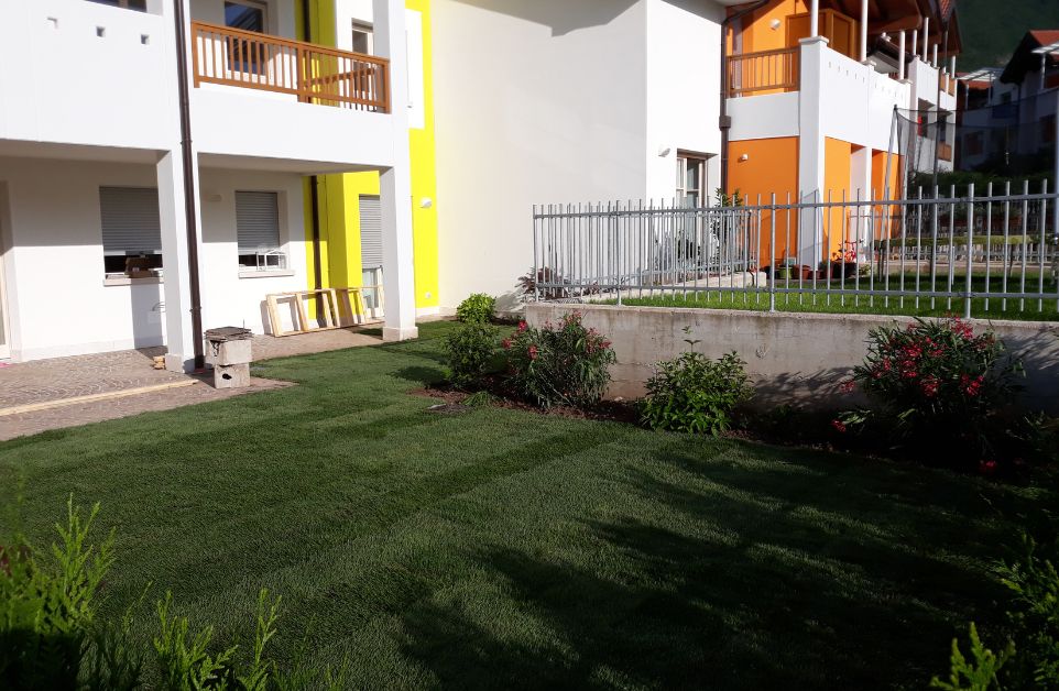 realizzazione e cura dei giardini trento e rovereto (23).jpg