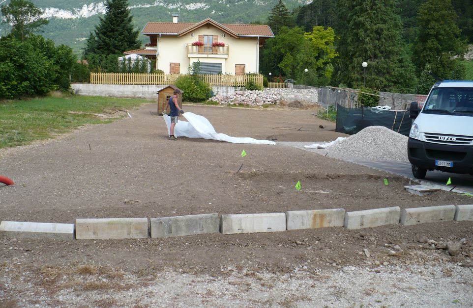realizzazione e cura dei giardini trento e rovereto (8).jpg